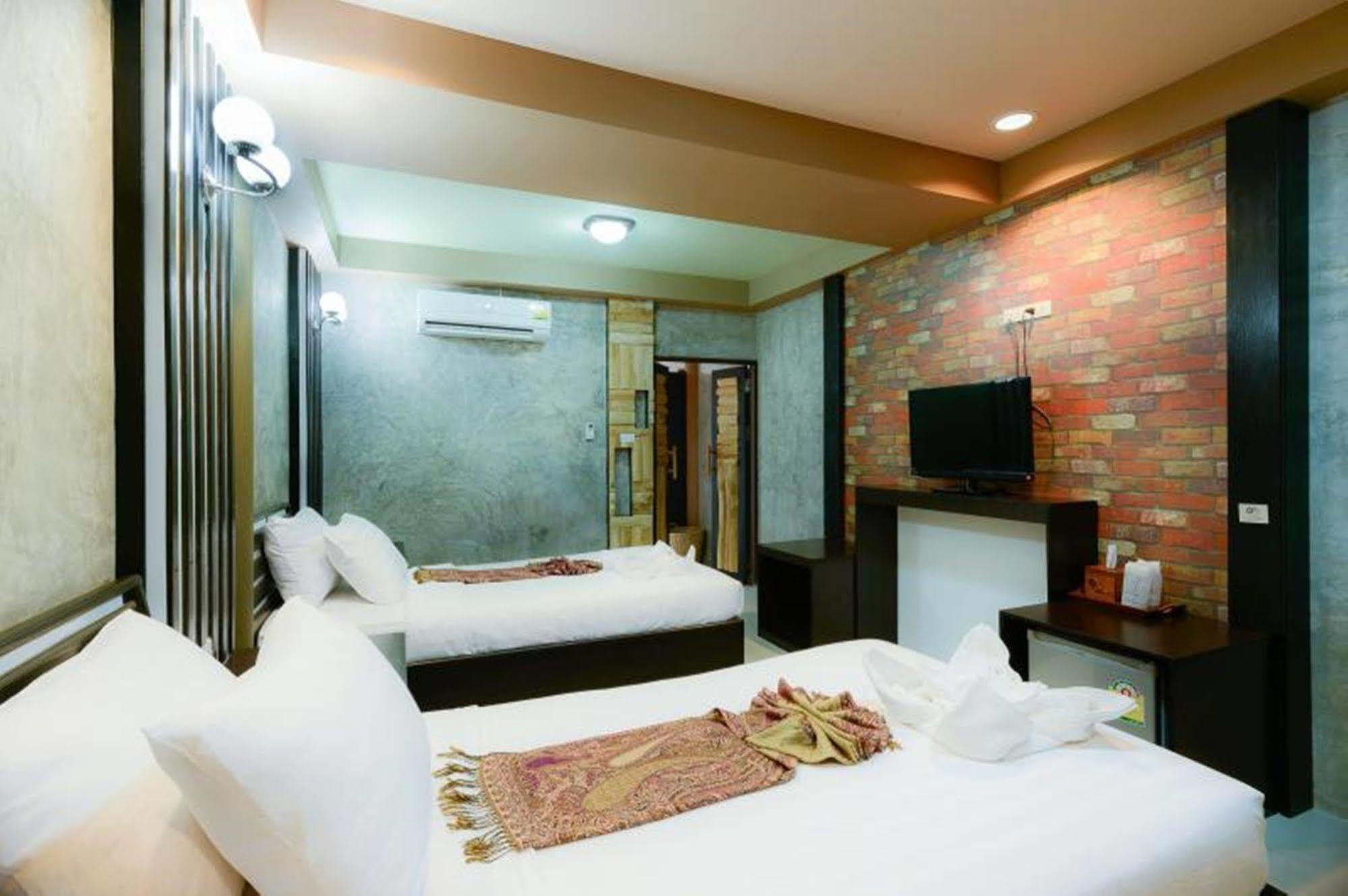 The Riverpool Resort And Spa Kanchanaburi Exteriér fotografie